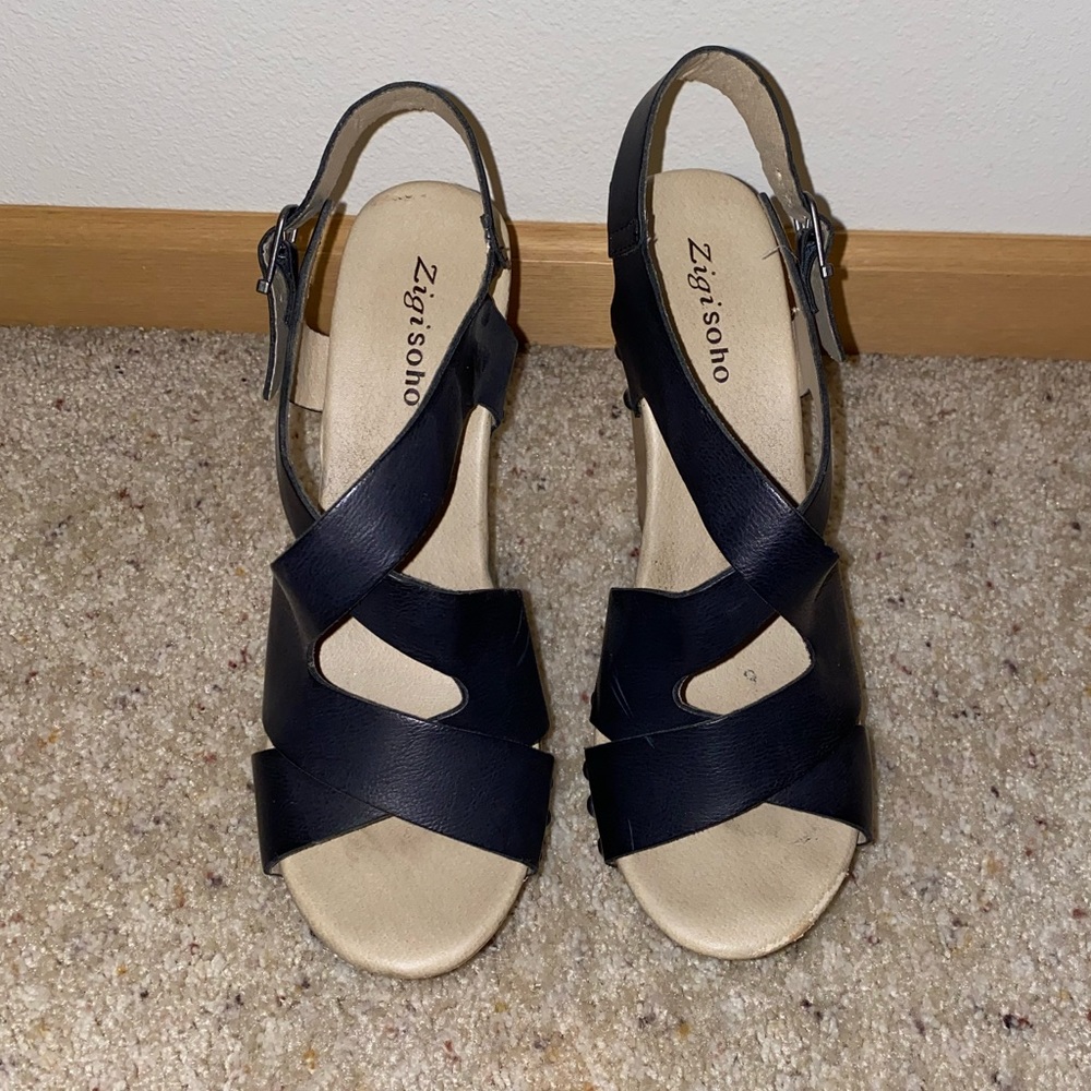 Black Wedges